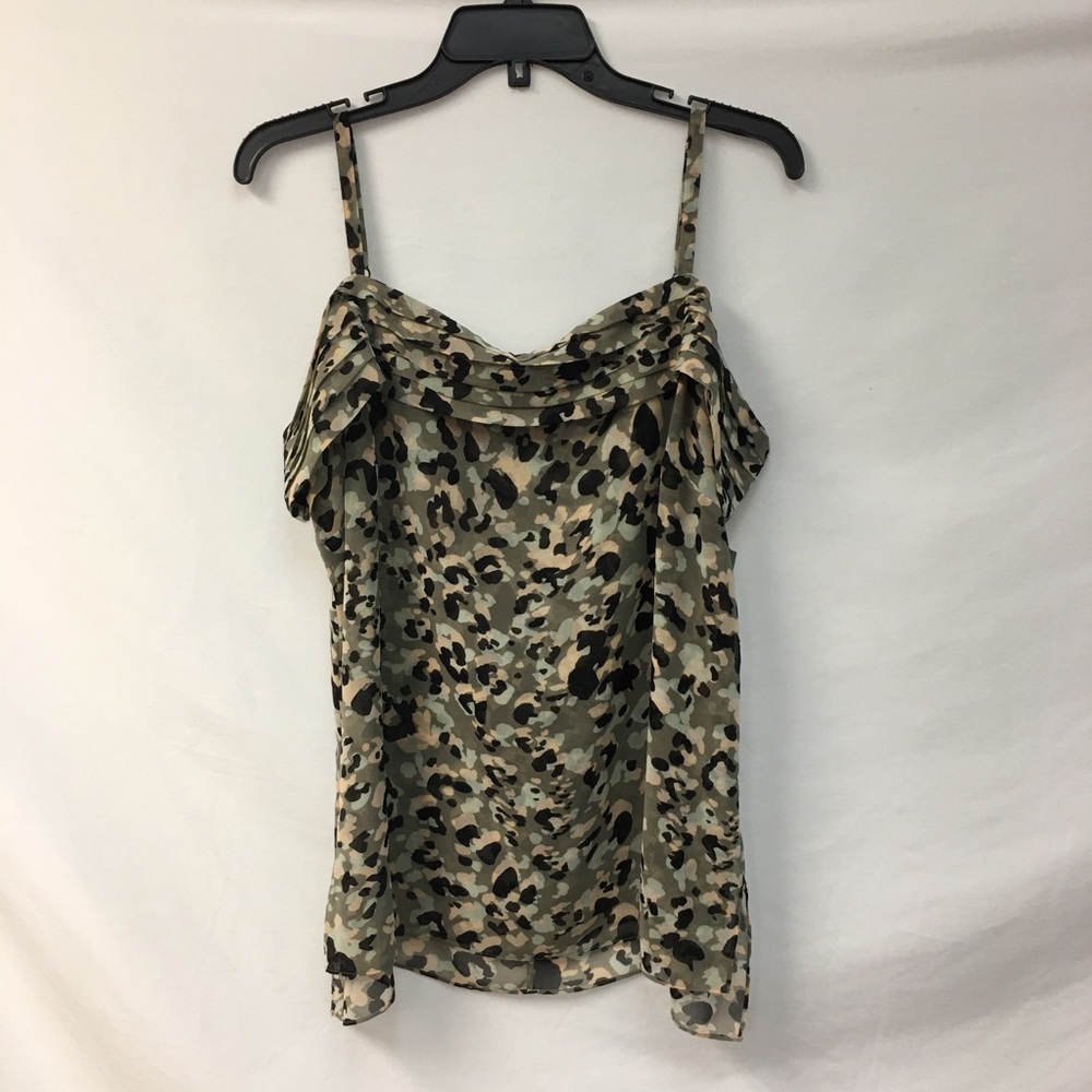 CAbi green print top size large